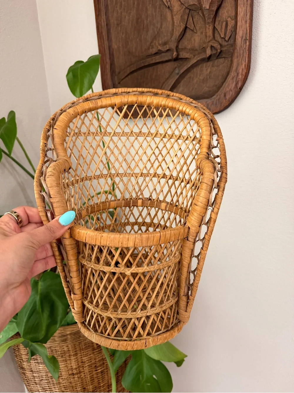 Vintage Wicker Rattan Wall Pocket Basket Boho Hanging Planter Organizer